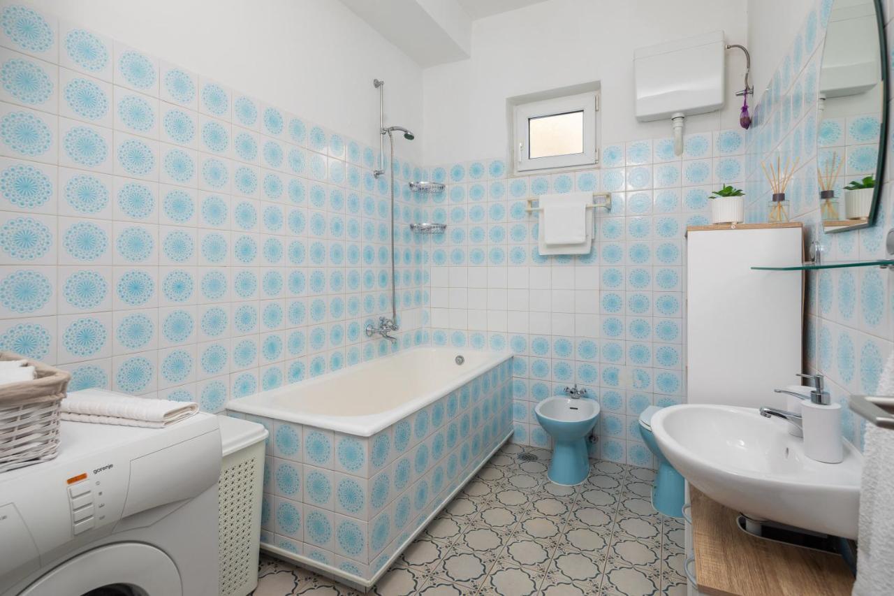 Deja Blue Apartment イェセニツェ エクステリア 写真