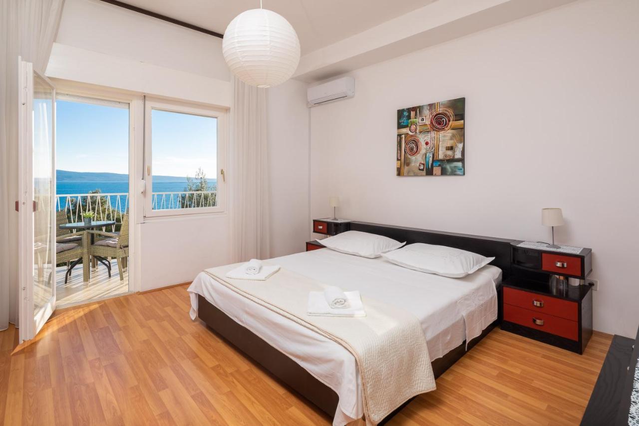 Deja Blue Apartment イェセニツェ エクステリア 写真